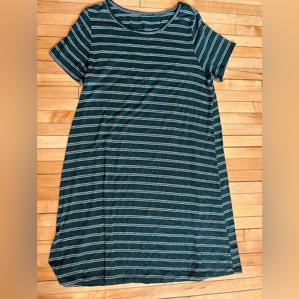SHORT SLEEVE DRESS